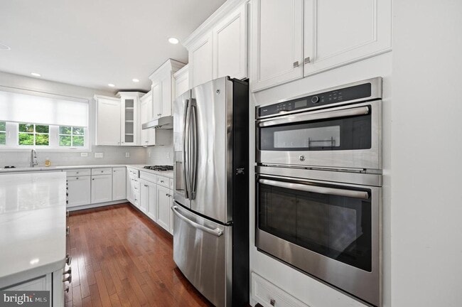 Building Photo - 24267 Purple Finch Dr