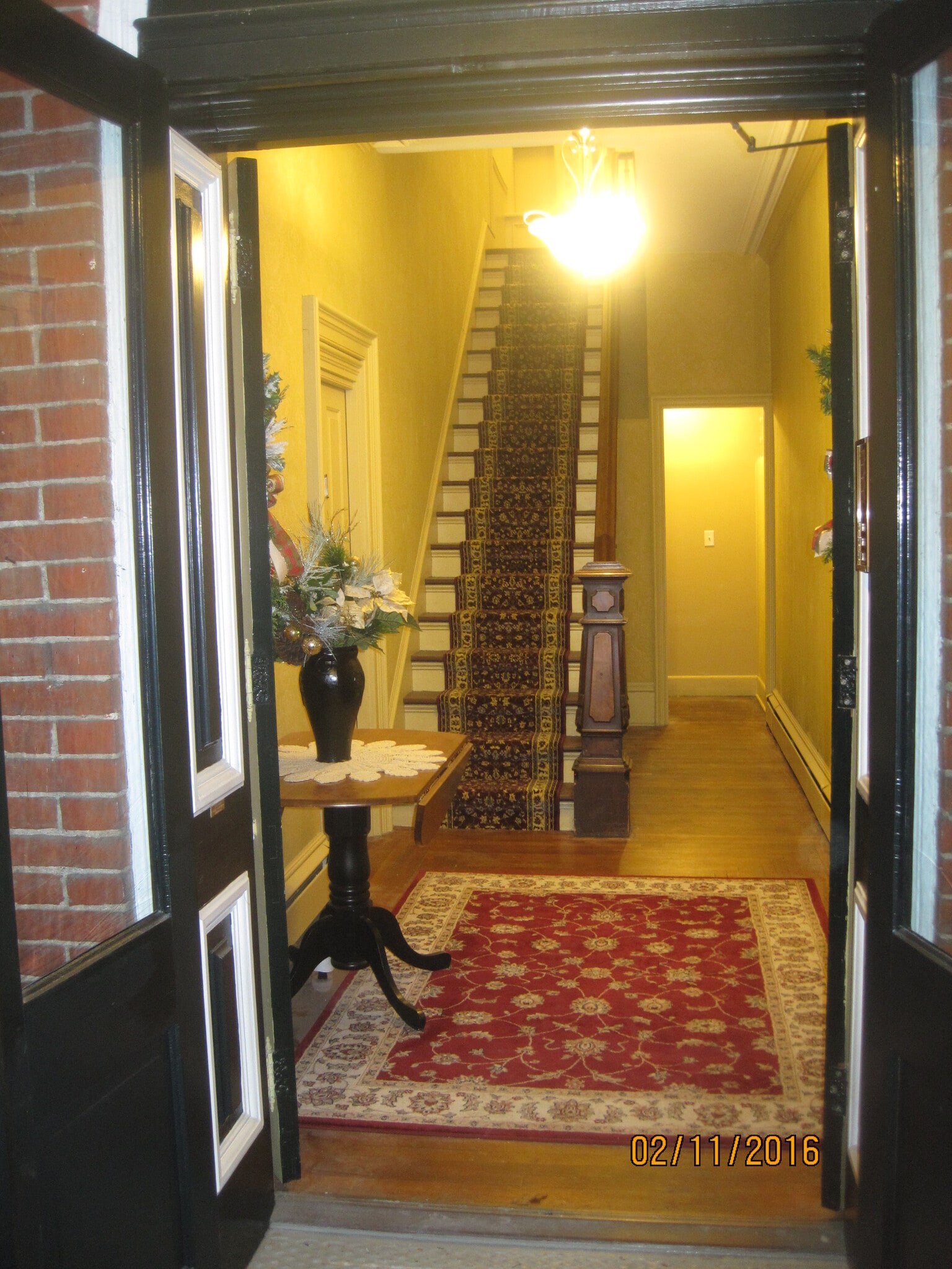 Main entrance foyer to building - 116 Washington St