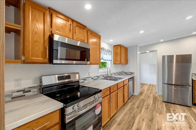 Building Photo - Newly Remodeled 3 Bedroom, 2 Bath Home!