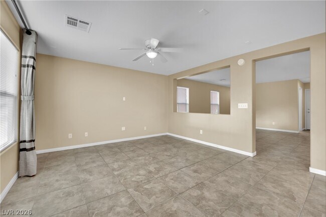 Building Photo - 9965 Lorian St