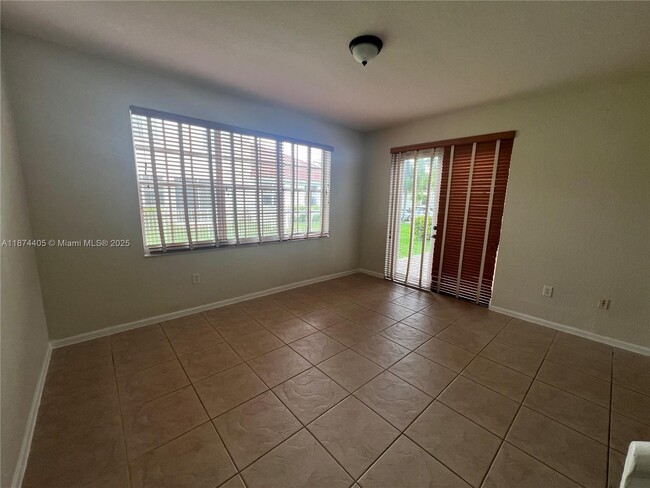 Building Photo - 2614 SW 188th Ave