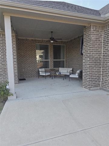 Building Photo - 3447 Hidden Holw Dr