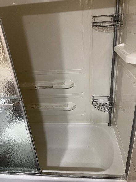 Building Photo - 1723 Parkway Dr