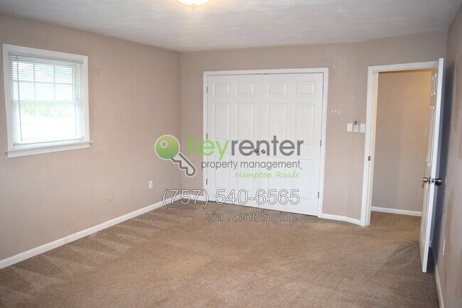 Building Photo - 1310 Sparrow Rd