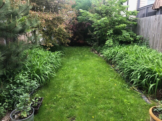 Building Photo - 1222 N Campbell Ave