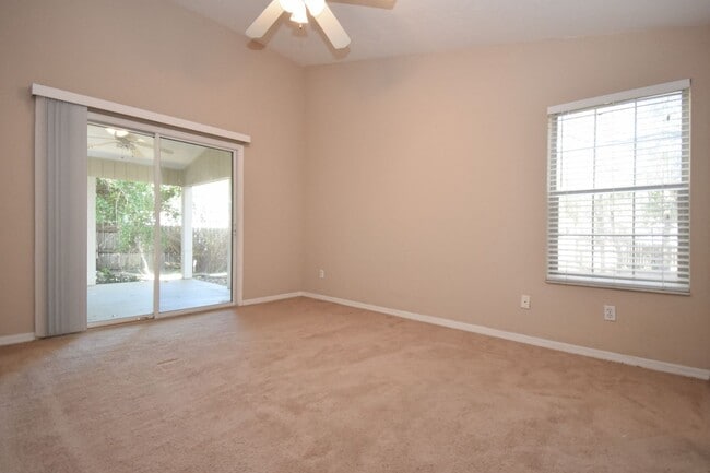 Building Photo - 8318 SW 64th Pl