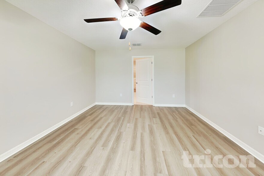 Building Photo - 4148 Salt Springs Ln