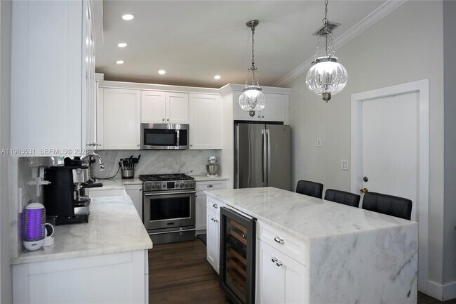 Building Photo - 5763 NW 97th Ct