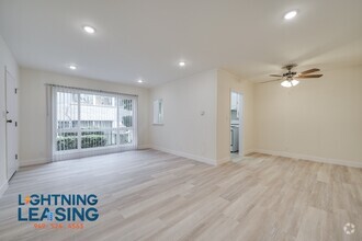 Building Photo - 922-925 Normandie Ave