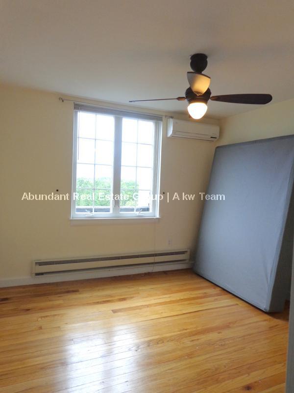 Building Photo - 60 Brattle St
