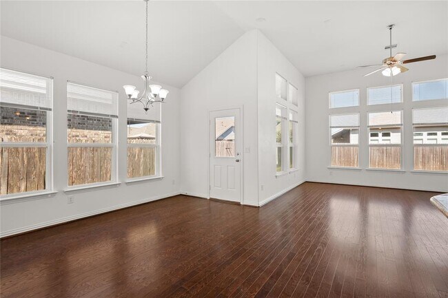 Building Photo - 349 Vista Portola Loop