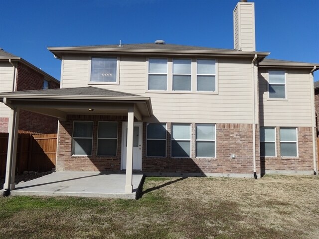 Building Photo - 5009 Blackwood Dr