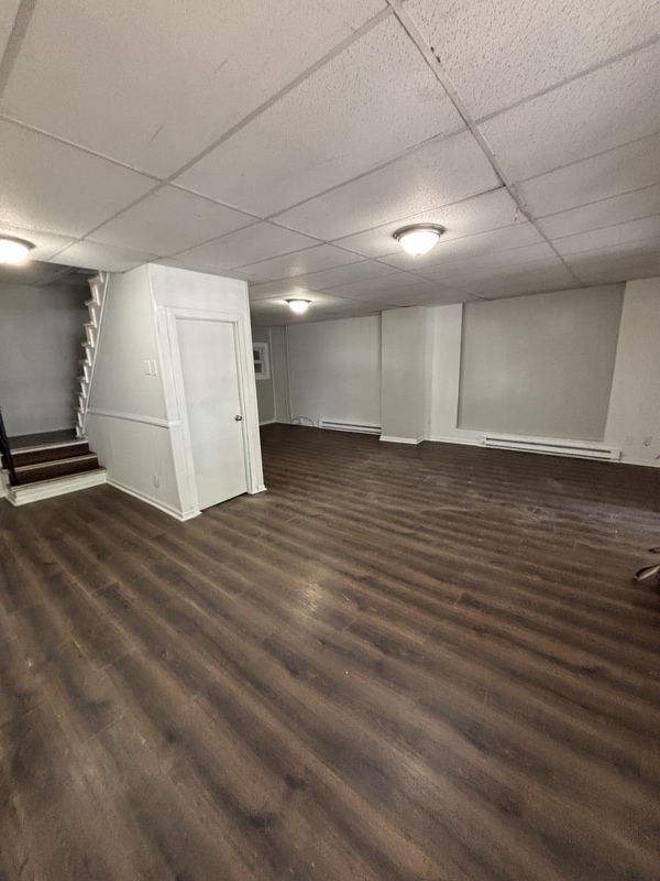 Building Photo - 842 W Pine St