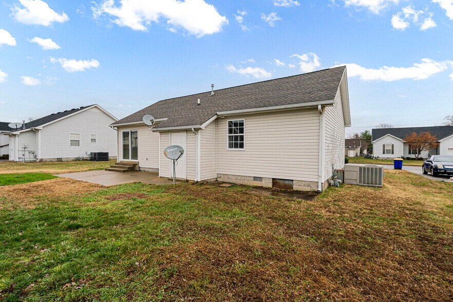 Building Photo - 1307 Miller Pond Rd