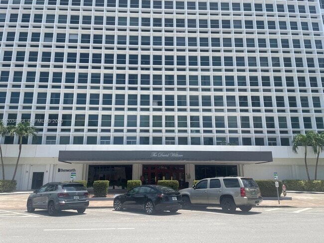 Building Photo - 700 Biltmore Way
