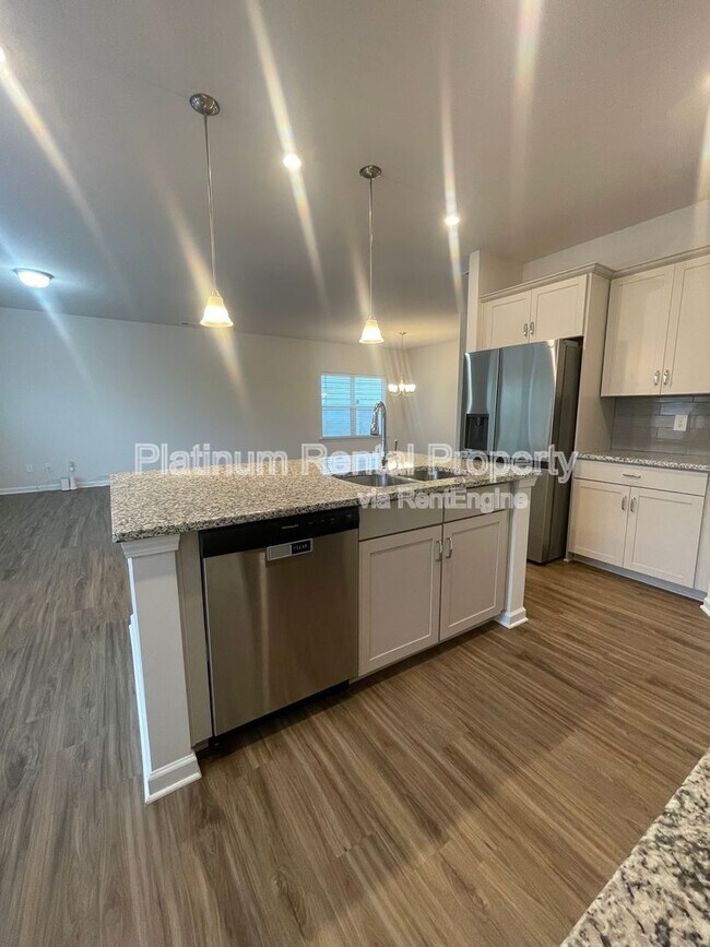 Building Photo - 350 Cranston Dr