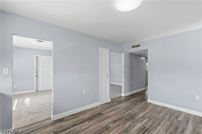 Building Photo - 4220 Deleon St