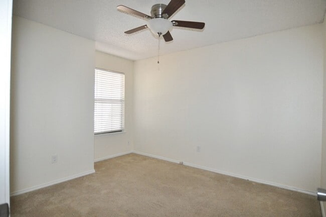Building Photo - VIEW NOW/COMING SOON - Beautiful 3-2-2 in Saginaw with Quartz Counters & Large Backyard-Eagle MT-...