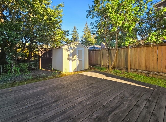 Building Photo - Updated 3-Bedroom Home with Deck Near Renton Landing