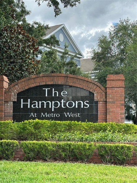 Building Photo - 3324 Parkchester Square Blvd