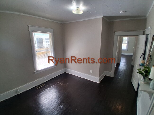 Building Photo - 1205 S Franklin St