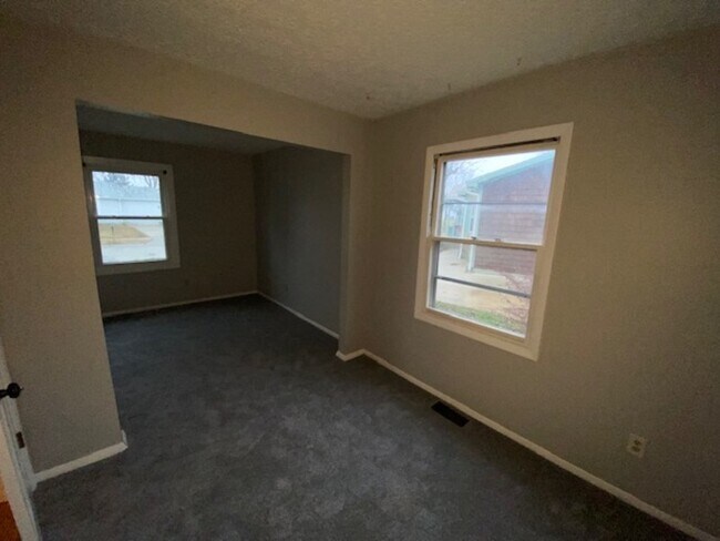 Building Photo - 3999 Poppyseed Ct