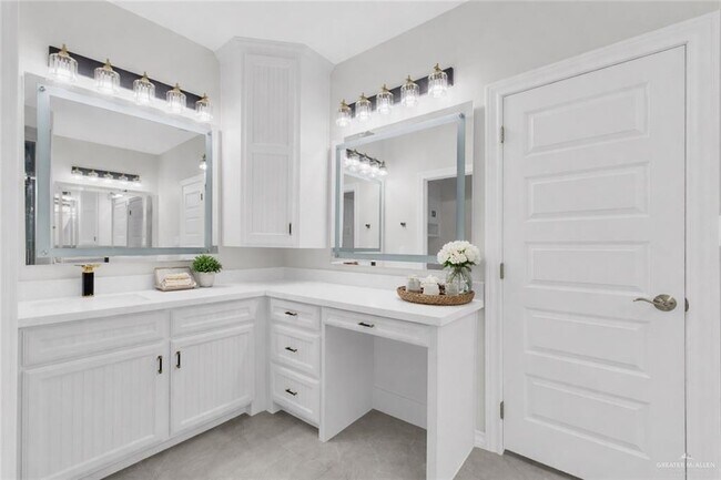 Building Photo - 38 N 48th St