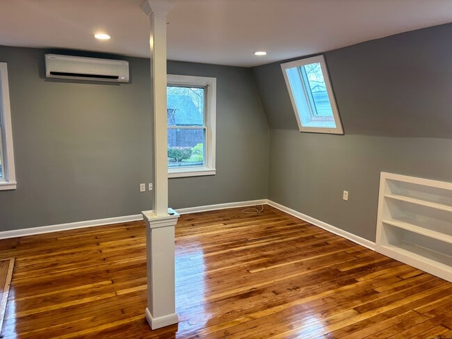 Building Photo - 88 E Main St