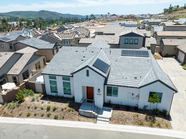 Building Photo - 12639 Elizabeth Wy