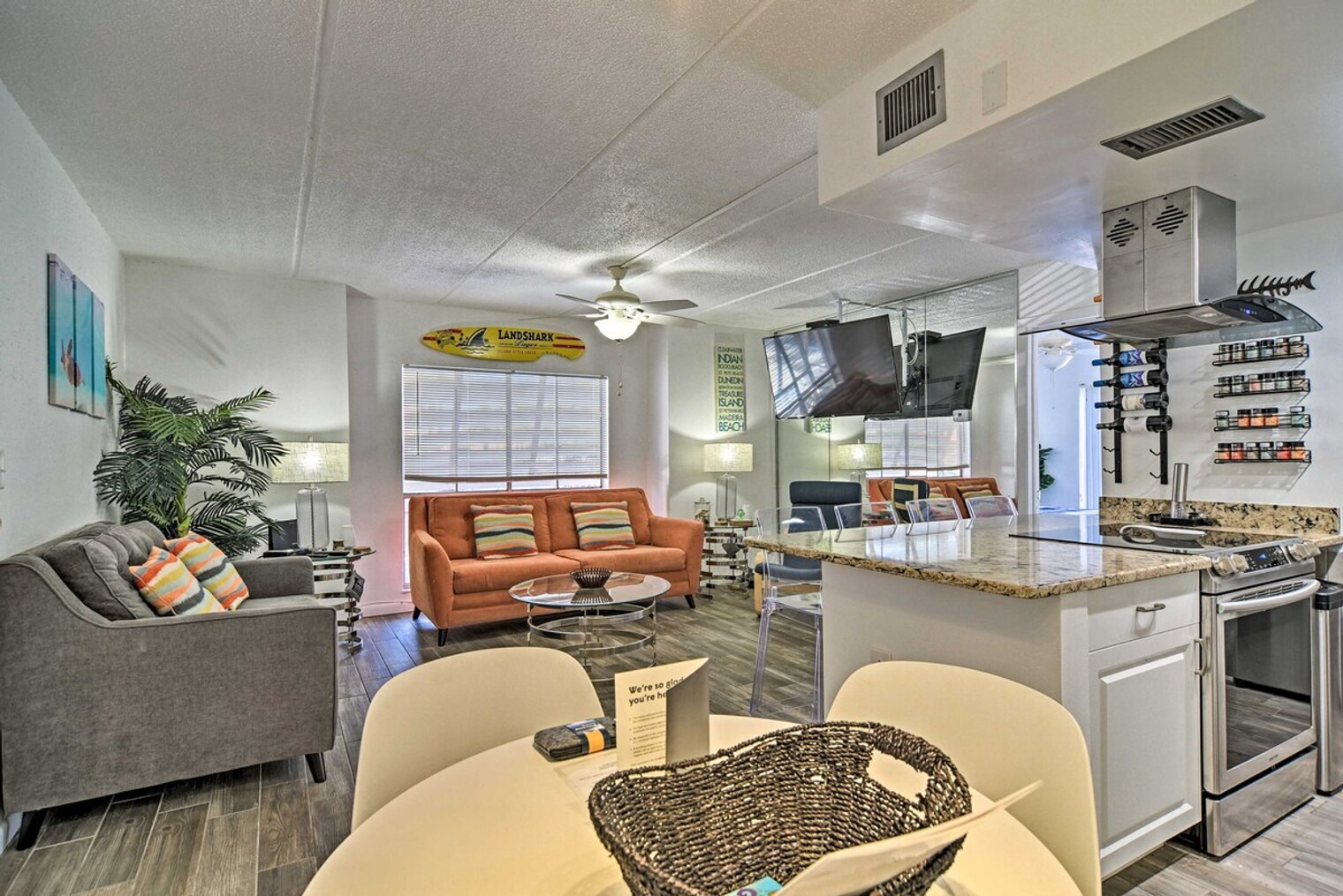 Building Photo - 8931 Blind Pass Rd