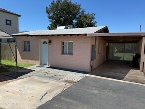 Building Photo - 3014 N 38th St
