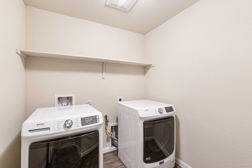 Laundry Room - 14000 Heidhorn Dr