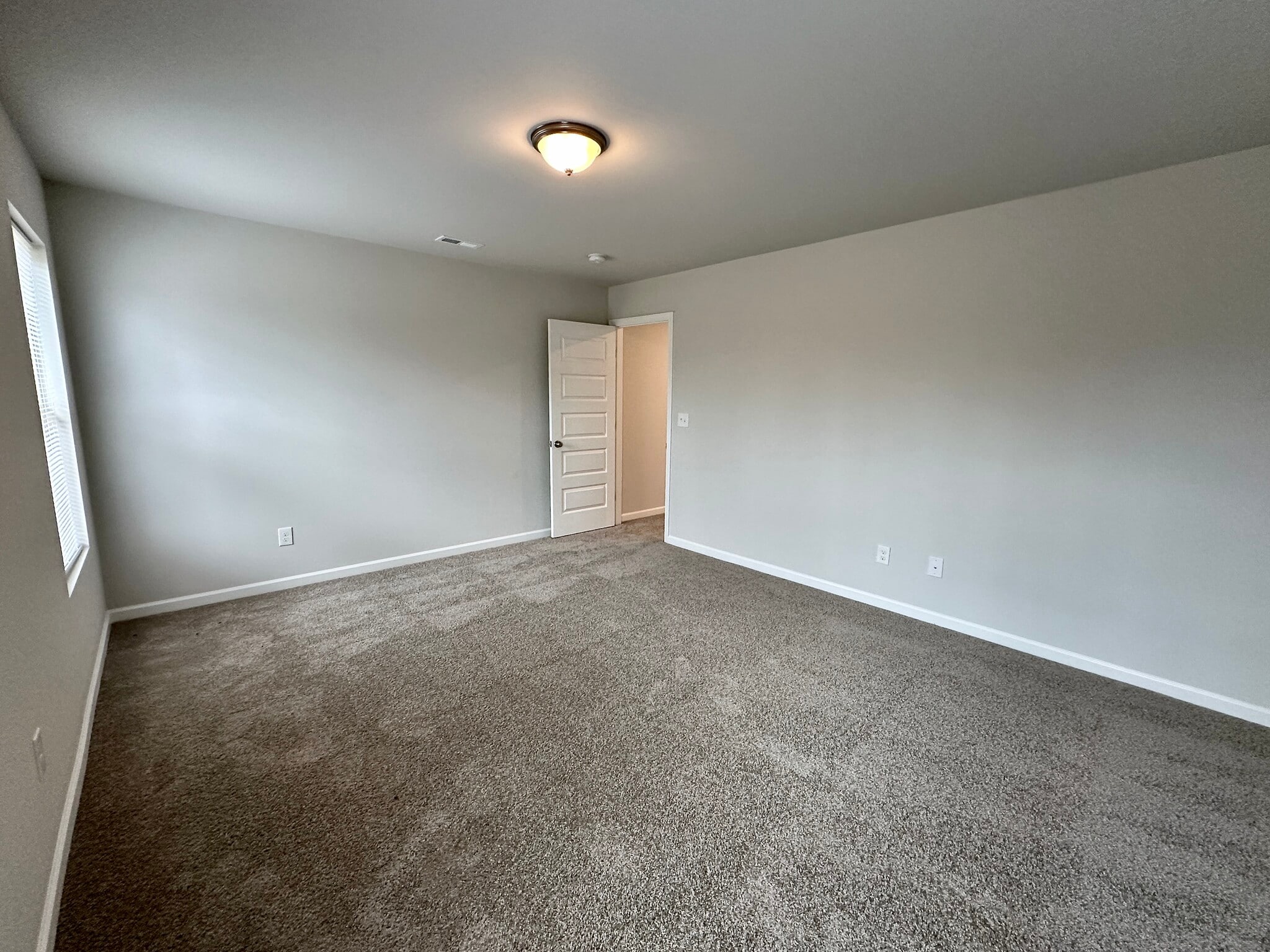 Building Photo - 14709 Ravenel Dr