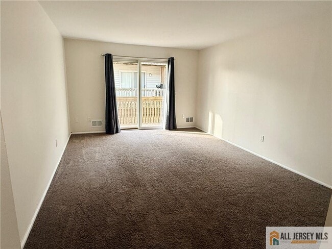 Building Photo - 285 S Lincoln Ave