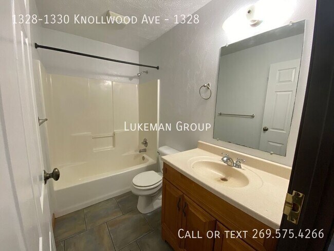 Building Photo - 1328-1330 Knollwood Ave-1328