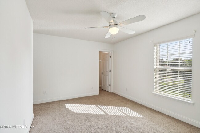 Building Photo - 669 Picasso Ave