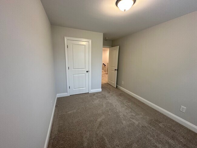 Bedroom 2&3 - 579 Forestville Rd
