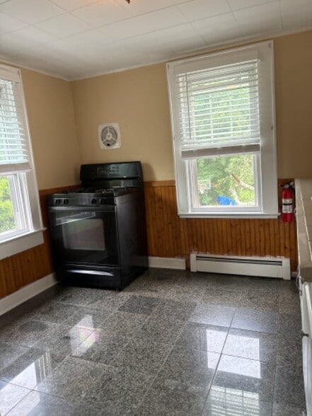 Building Photo - 211 County Rte 520