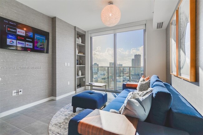 Building Photo - 227 NE 2nd St