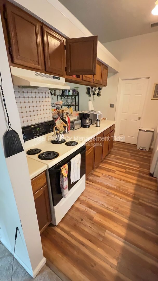 Building Photo - 467 Springmont Ct