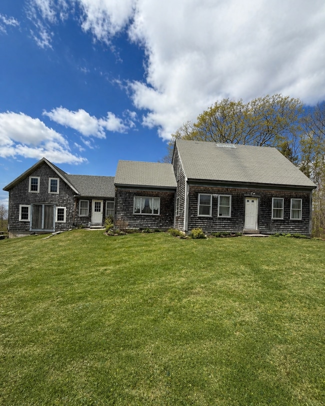 Building Photo - 882 Jackson Rd