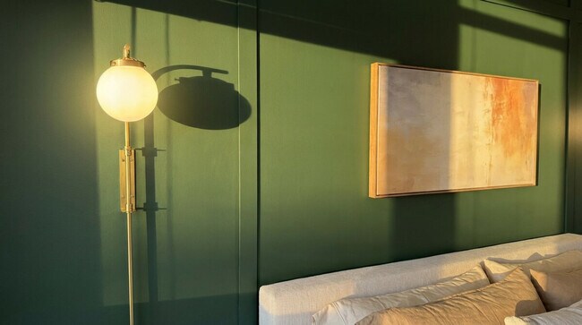 Building Photo - 1901 9th St NW