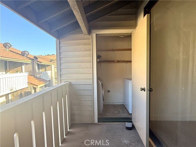 Building Photo - 58 Carriage Way