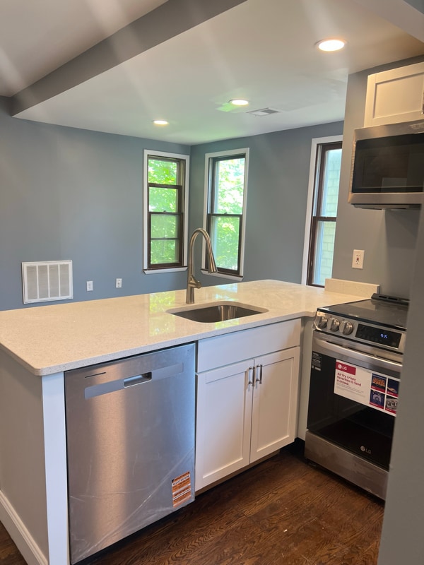 Building Photo - 809 N Harrison St