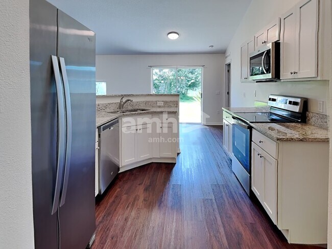 Building Photo - 1812 Roper Rd