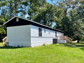 Building Photo - 3 BR 2 BA Near Surf City