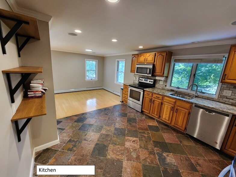 Building Photo - 68 Peach Orchard Rd