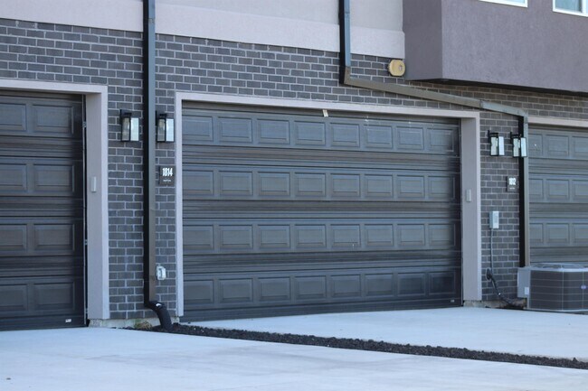 Building Photo - 1798 N 510 W