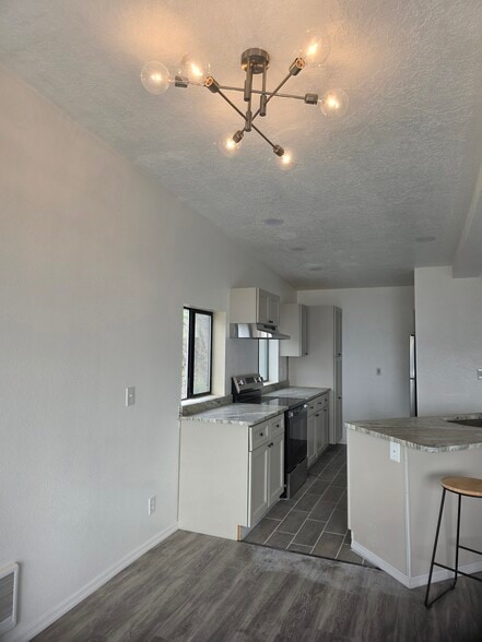 Building Photo - 1047 Wharf St