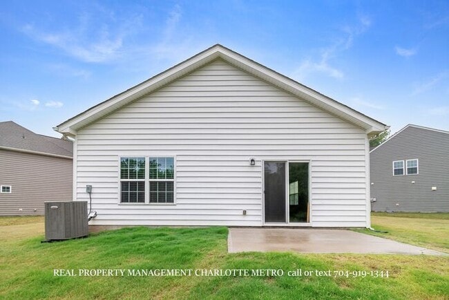 Building Photo - Stunning 4-BR Home on Wooded Cul-De-Sac Lot in Brightwater – Minutes from Rivergate!